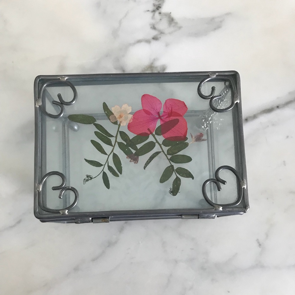 Flower glass jewelry box